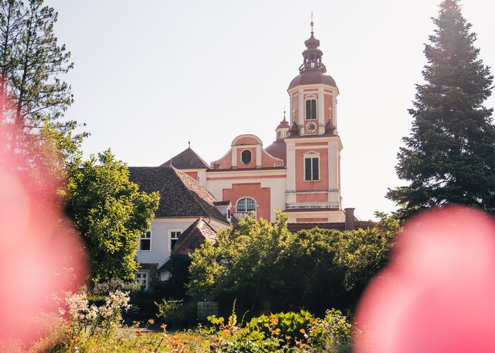 Castle park and church in Pöllau in Eastern Styria | © Oststeiermark Tourismus | studio draussen