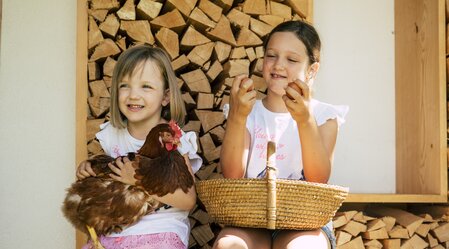 Kinder beim Urlaub am Bauernhof in der Oststeiermark | © TV Oststeiermark | Bernhard Bergmann | © Oststeiermark Tourismus, Bernhard Bergmann