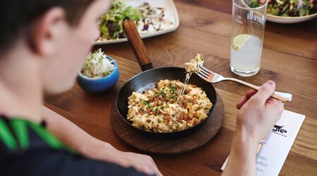 Käsespätzle im Eagle am Kreischberg | © Region Murau | Michael Königshofer