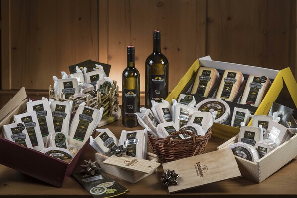 Mine Cheese_Products_Eastern Styria | © Almenland Stollenkäse