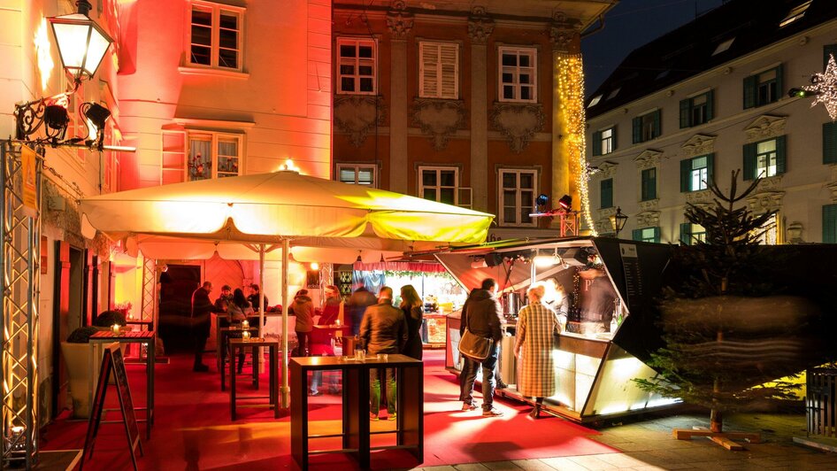 Kunsthandwerksmarkt am Mehlplatz | © Graz Tourismus - Harry Schiffer