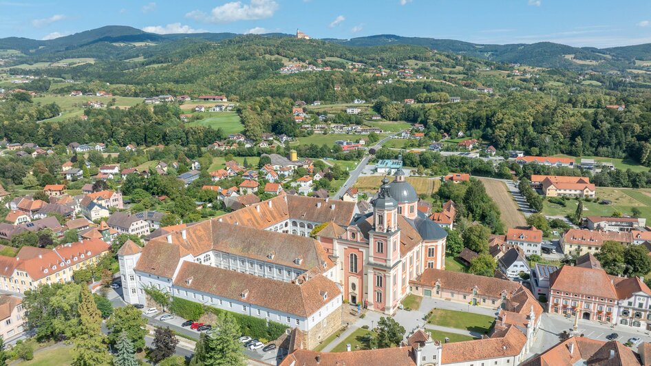 Kirche Pöllau_Naturpark Pöllauertal_Oststeiermark | © Helmut Schweighofer