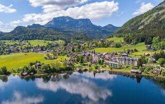 Altausseer See mit Kirche | © Drohnenfotos.at-Andreas Tischler