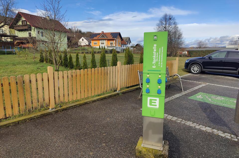 E-Bike Ladestation Ortszentrum Bad Loipersdorf - Impression #1 | © Thermen- & Vulkanland