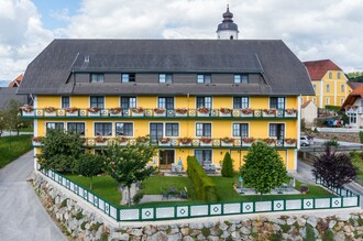 Florianhof_from outside_Eastern Styria | © Florianihof