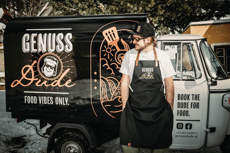 Genuss Dude Foodtruck - Impression #1 | © Helmut Niemand