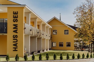 House on the lake_exterior view_Eastern Styria | © Haus am See