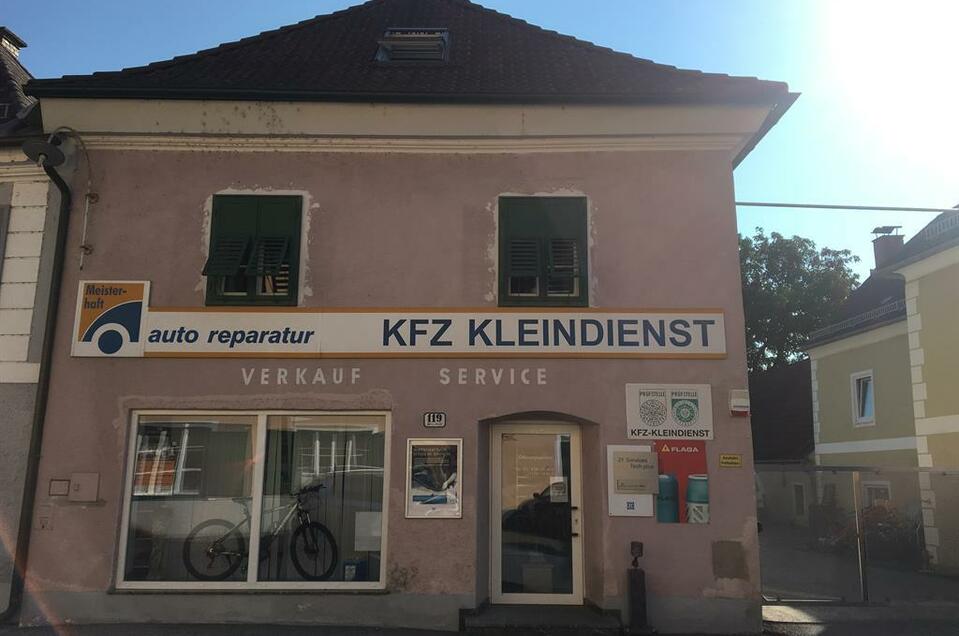 Car Service Station: Erich Kleindienst - Impression #1 | © Claudia Cirus