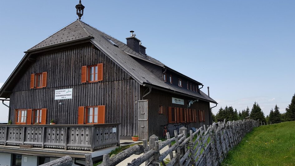 Roseggerhaus Pretul_von außen_Oststeiermark | © Tourismusverband Oststeiermark