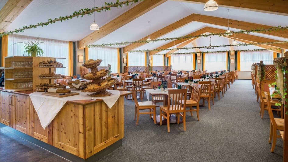JUFA Hotel, Altaussee, Restaurant-Theke | JUFA Hotels | © JUFA Hotels JUFA Hotel, Altaussee, Restaurant-Theke | © JUFA Hotels