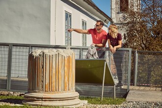 Aussengelände beim Tempelmuseum am Frauenberg | © Stephan Friesinger