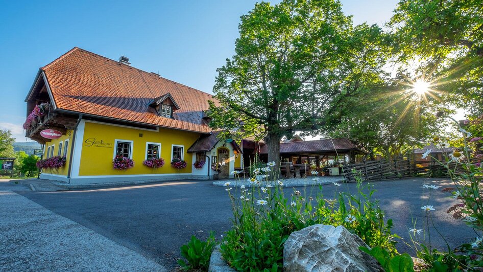 Wirtshaus Gallbrunner_Hausansicht_Oststeiermark | © Traditionswirtshaus Gallbrunner