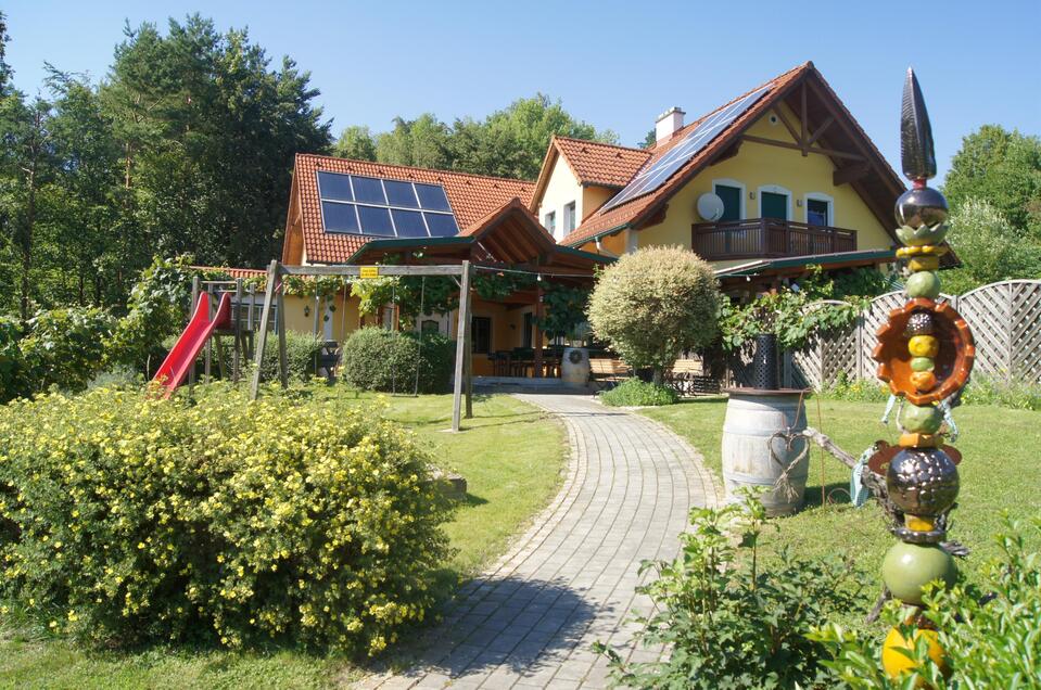 Wein-Rast-Platzl Familie Riegler - Impression #1 | © Familie Riegler
