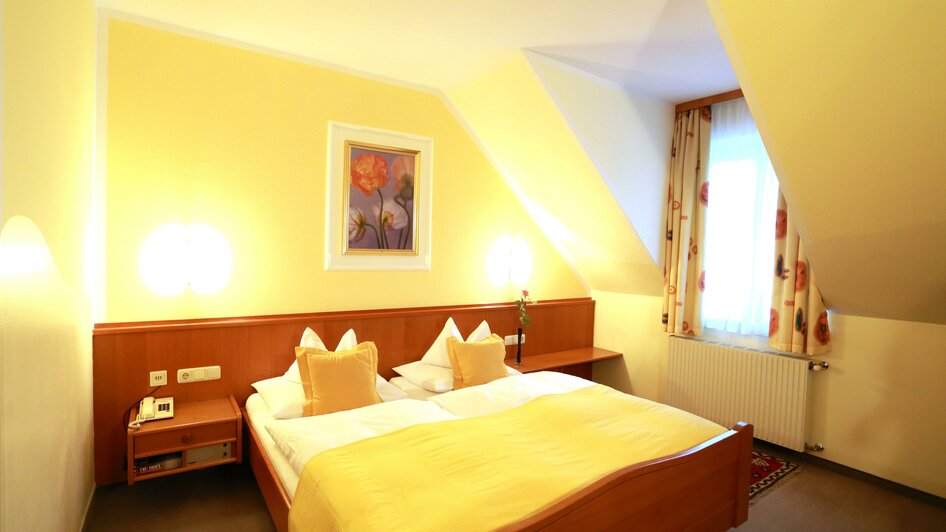 Hotelzimmer im Hotel SCHILCHERLAND HOF1 | Günter Schaar | © Hotel & Restaurant SCHILCHERLAND HOF Hotelzimmer im Hotel SCHILCHERLAND HOF1 | © Hotel & Restaurant SCHILCHERLAND HOF