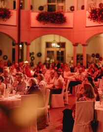 Dinner & Musical | Karl Schrotter Photograph