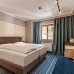 Photo of double room with shower, WC