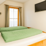 Photo of Zeit zu Zweit, Double room, bath, toilet, balcony | © Weingut Pölzl