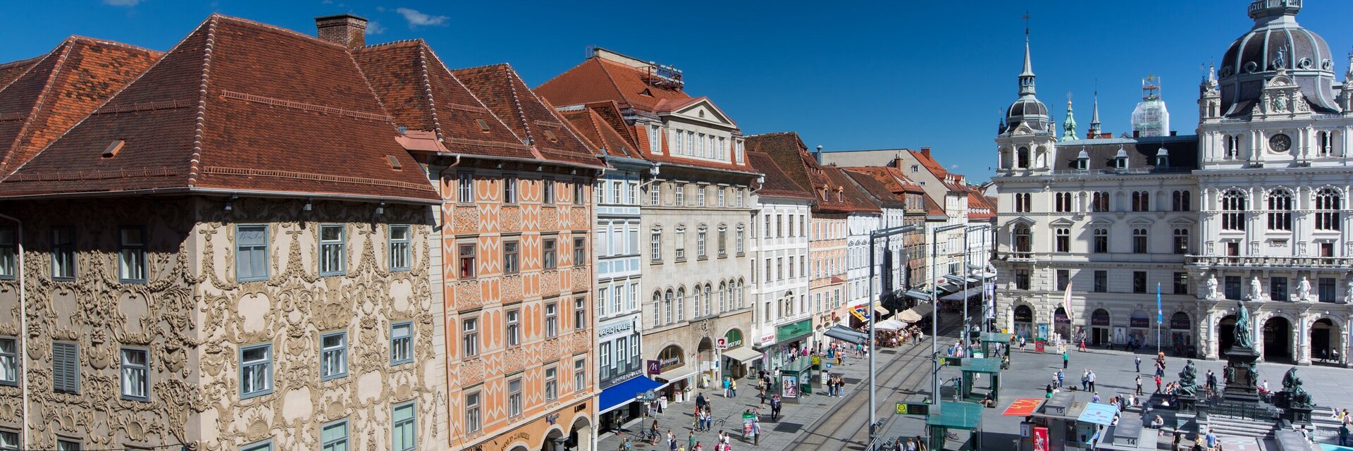Hauptplatz & Town Hall - Impression #1
