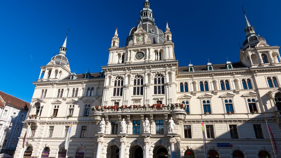 Hauptplatz Graz mit dem Rathaus in späthistoristischem Stil