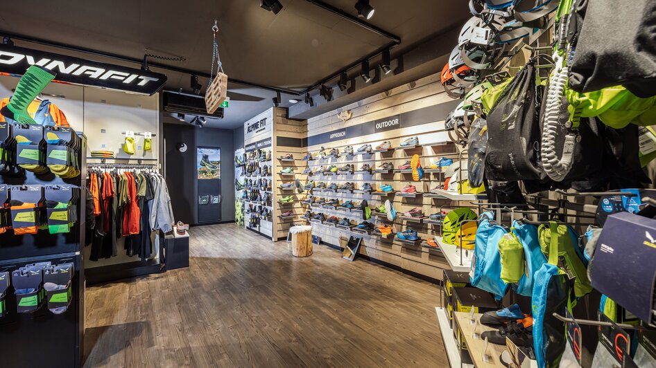 Salewa Mountain Shop Schladming - Impression #2.12